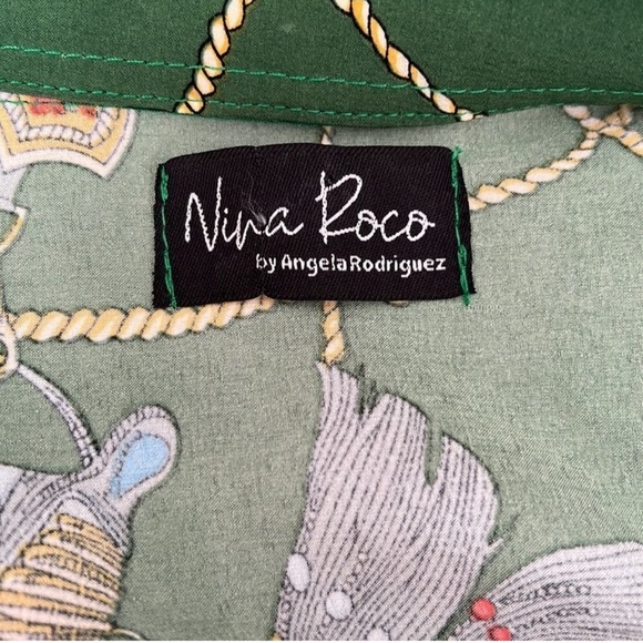 Nina Roco by Angela Rodriguez Green Tassel Print Collared V Neck Top Size Large? - Picture 5 of 5
